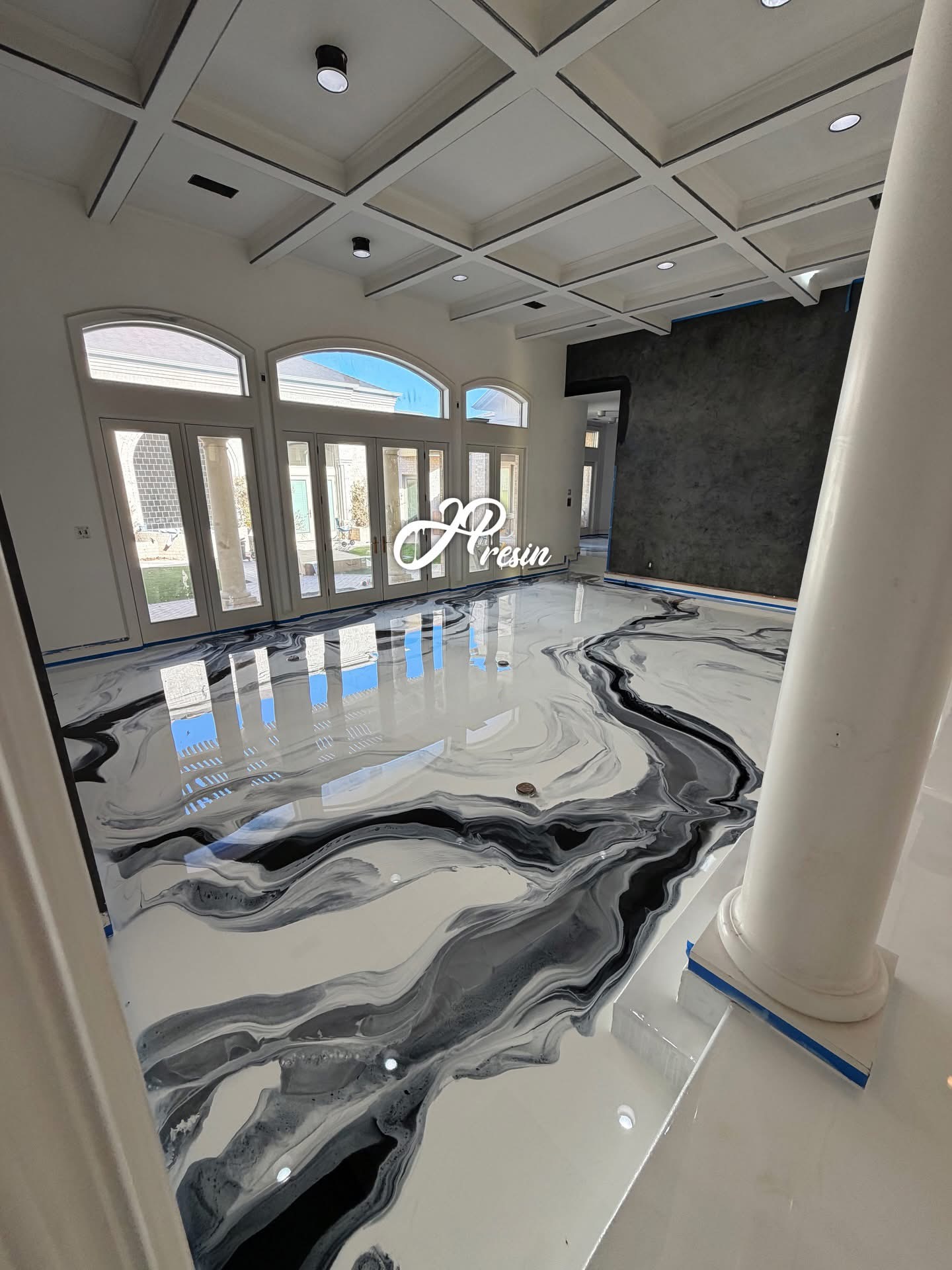 Metallic epoxy floor finish